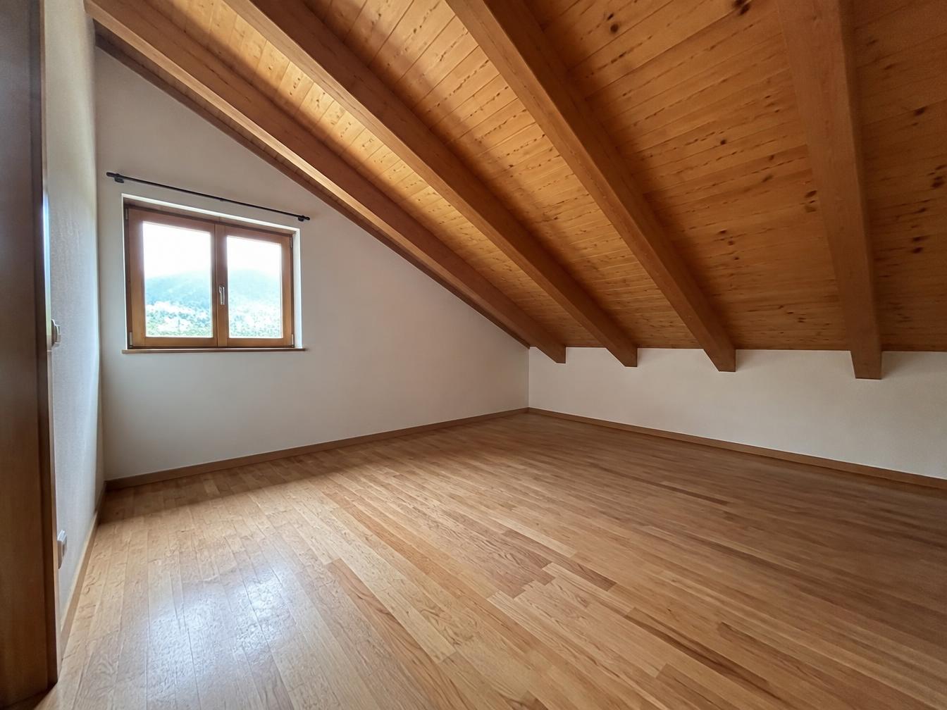 Dachboden nach der Räumung