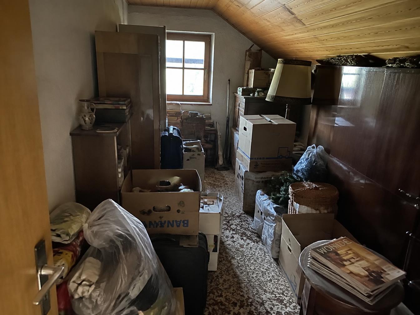 Dachboden vor der Räumung